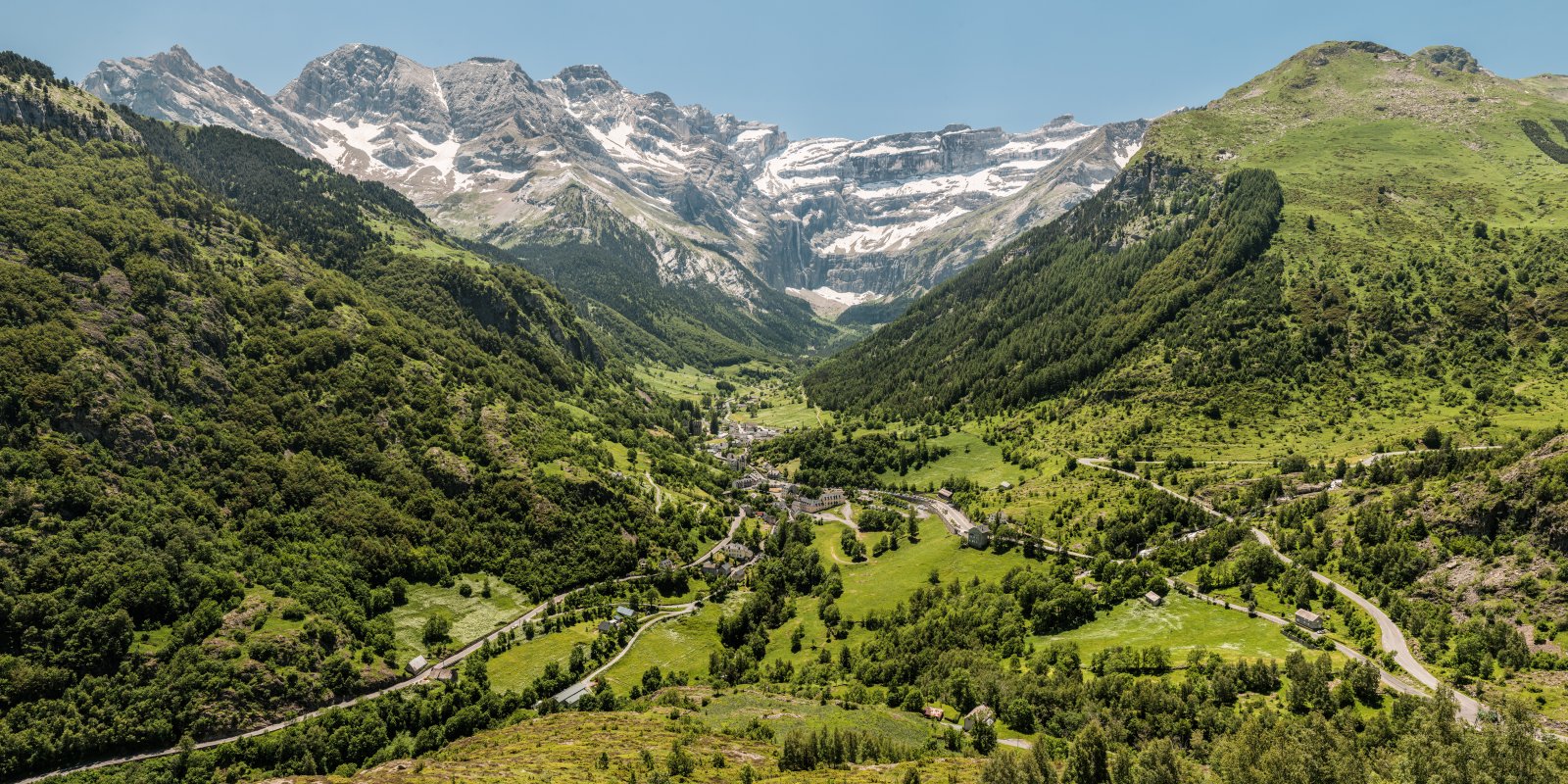 Cirque de Gavarnie, merveille naturelle des Pyrénées occitanes